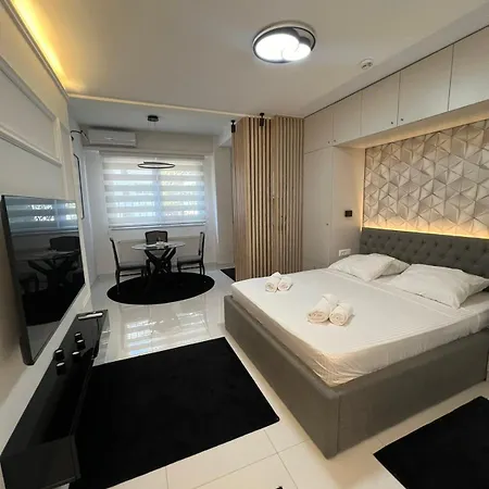 A'dors Apartman *